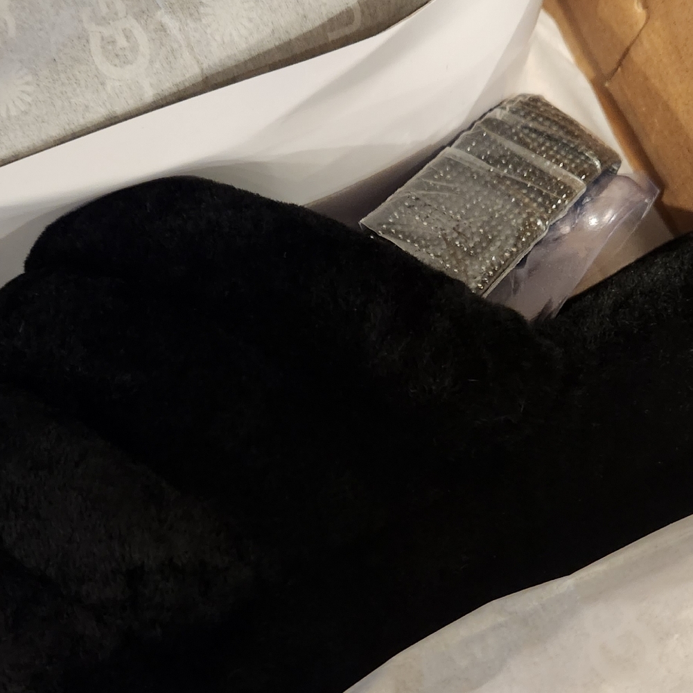 New In Box! UGG- Fluff Yeah Bling Slide - Black - Picture 8 of 10